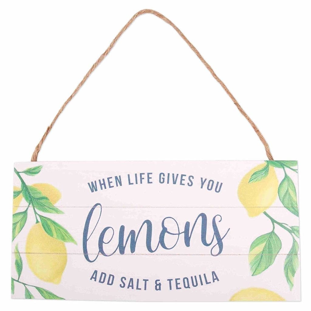 When life gives you lemons sign | Spring Decor Ideas for Your Home