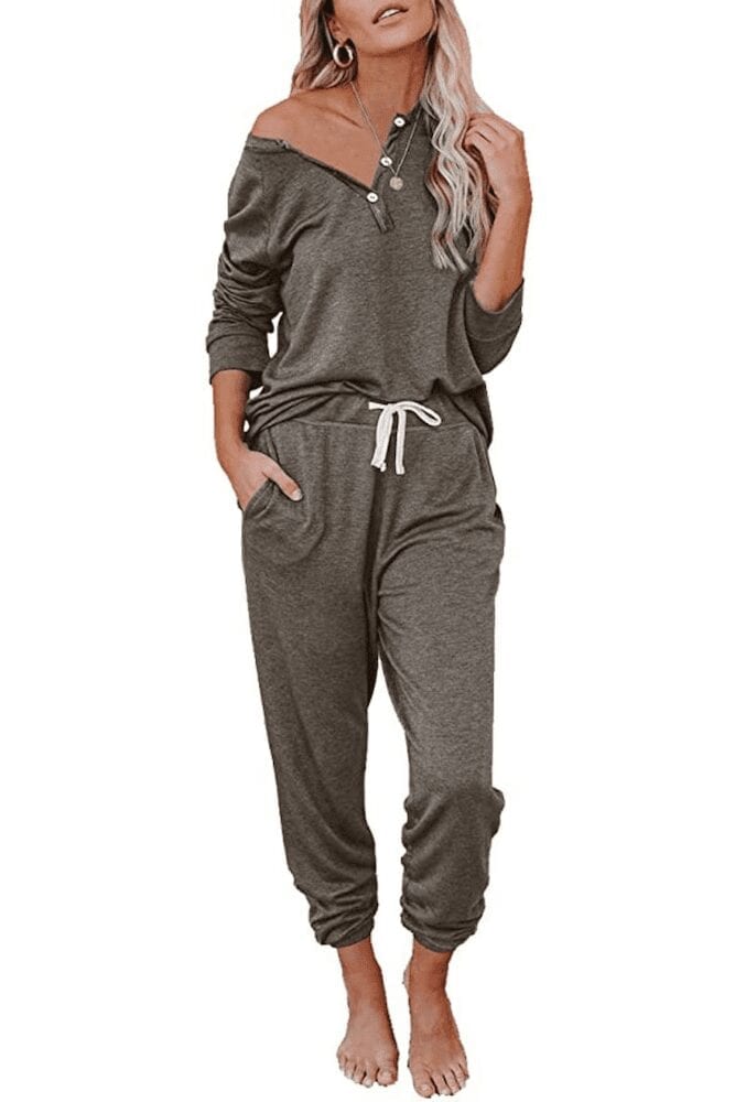 Comfy Pajama Set | The Best Loungewear Sets You Need to Add To Your Wardrobe