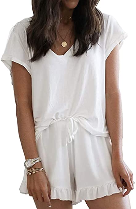 White Flowy Pajama Set | 20+ Cute & Comfy Pajama Sets You Need To Own | Basic Housewife