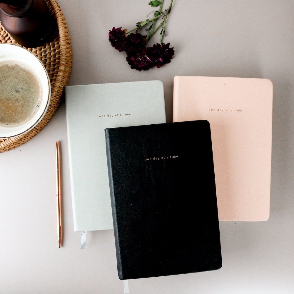 Minimalist Undated Planner | The Best Productivity Planners Guaranteed To Get Your Life Organized | Basic Housewife