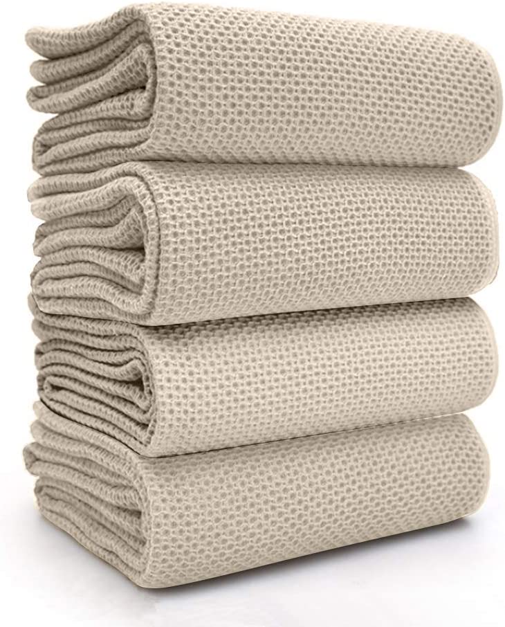 Neutral Dish Towels | Pretty Kitchen Accessories To Make Your Kitchen Look More Expensive Than It Is | BasicHousewife.com